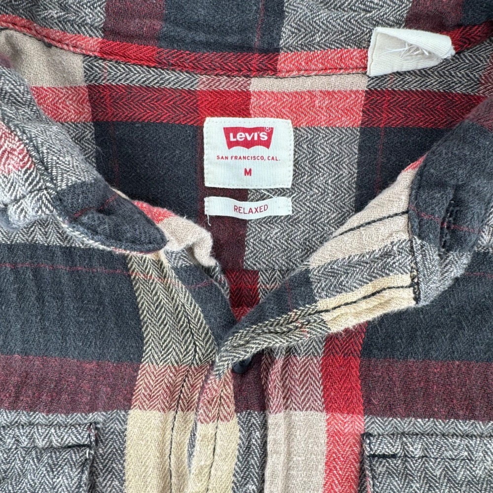 Mens Levi­s Relaxed Fit Plaid Western‎ Streetwear Flannel Long Sleeve Shirt Sz M - Picture 2 of 11